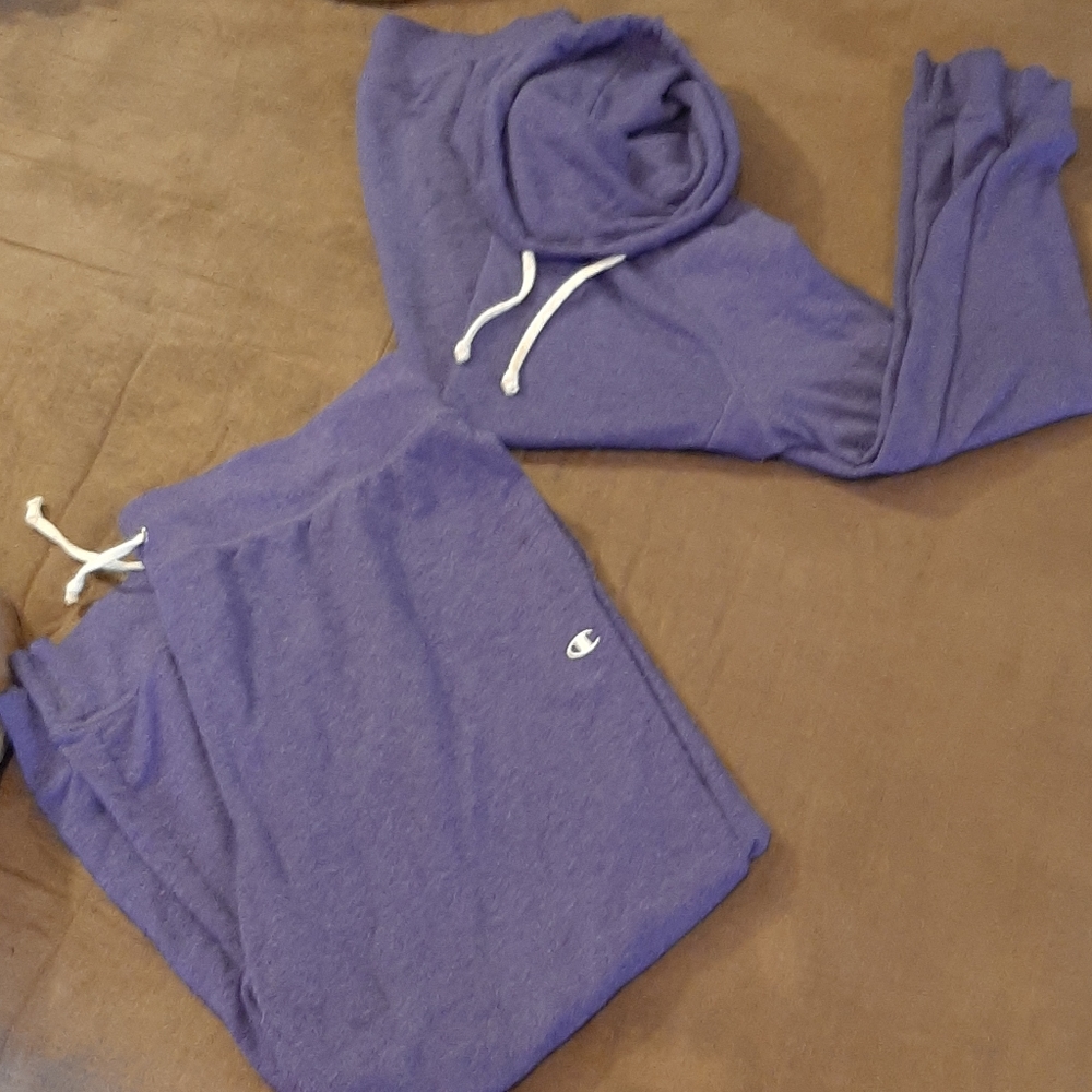 Athletic suit (pants)